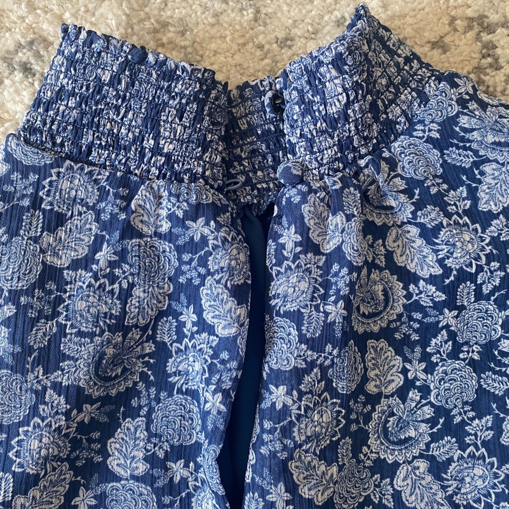 1.Slate Floral Print Smocked Neck Sleeveless Dress - Picture 6 of 11
